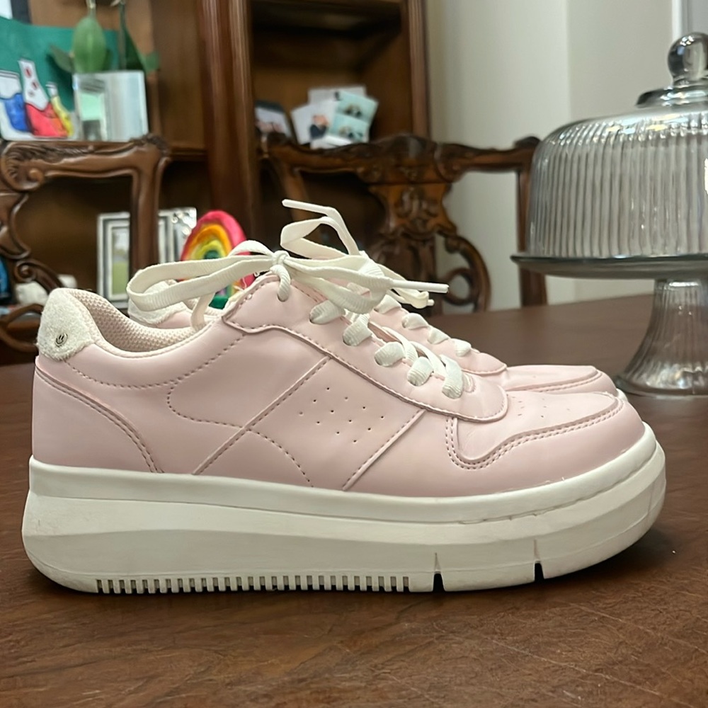 Dr Scholls Platform leather shoes . Size 7 1/2